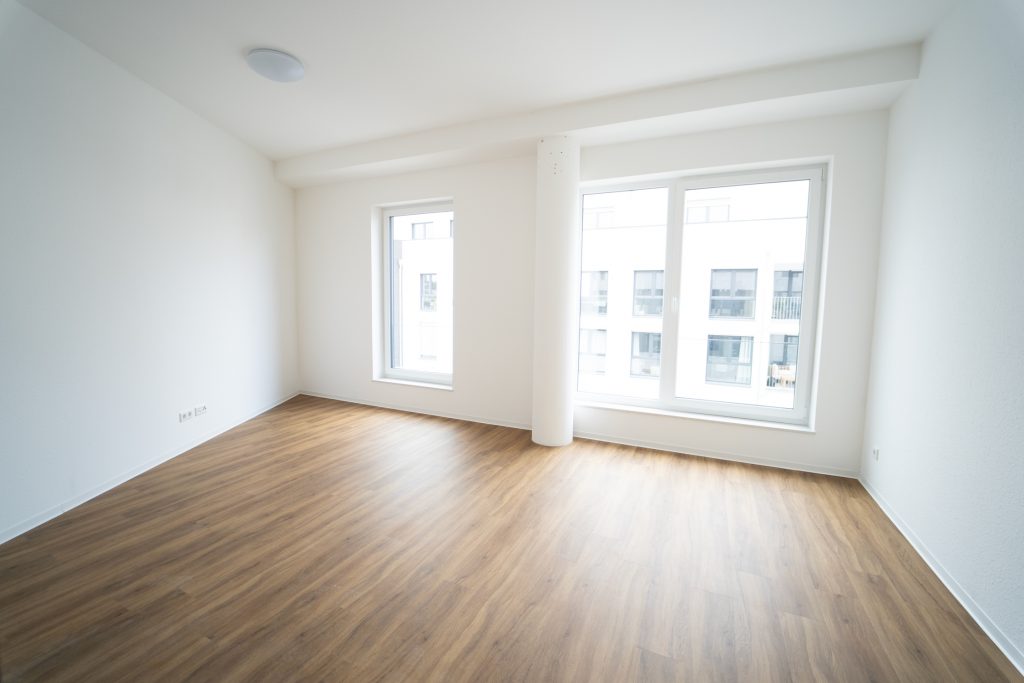 Man sieht ein leeres Bewohnerzimmer der Senioren-WG Springbachhöfe Paderborn