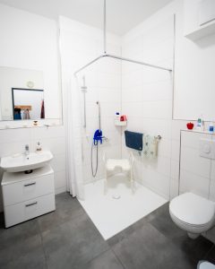 Geräumige und barrierefreie Bäder.